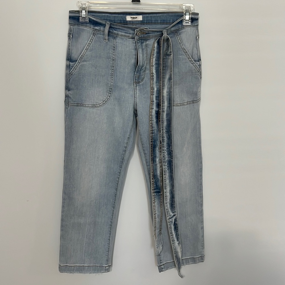 Kensie jeans , size 6 , light blue
